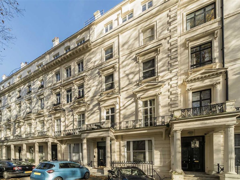 1 bed flat for sale in Westbourne Terrace, London W2, £599,999