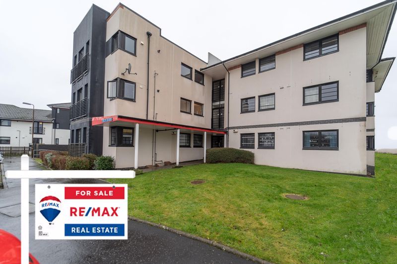 3 bed flat for sale in Whiteside Court, Bathgate EH48, £142,500