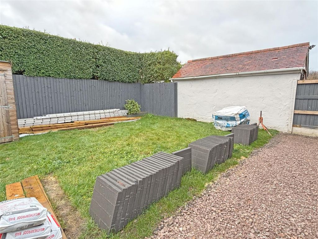 3 bed detached house for sale in Pentre Avenue, Abergele, Conwy LL22, £295,995
