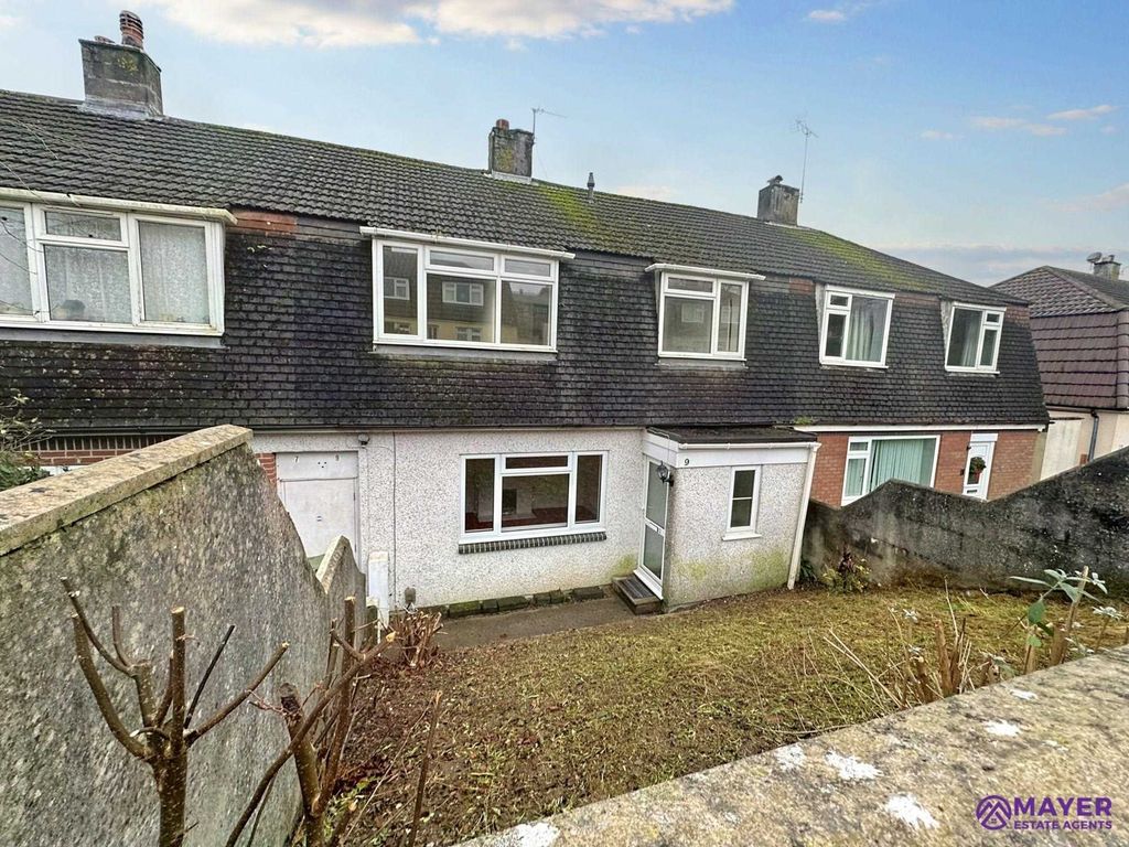 4 bed terraced house for sale in Newcastle Gardens, Plymouth PL5, £175,000