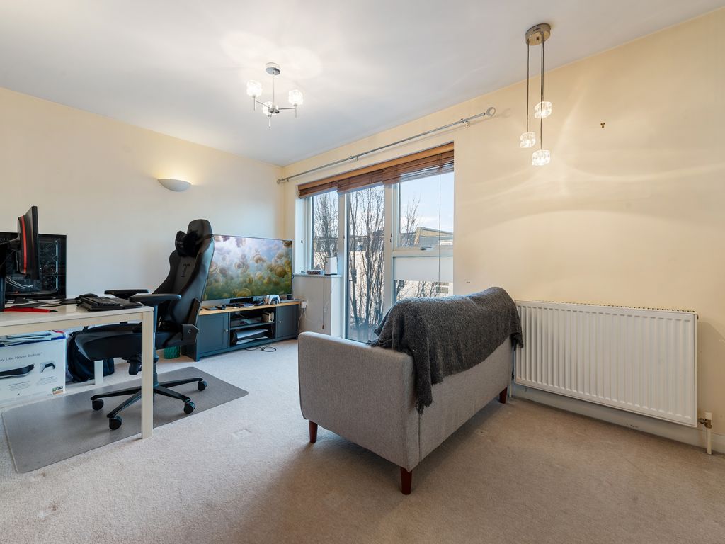 1 bed flat for sale in Marlborough Road, London N19, £385,000