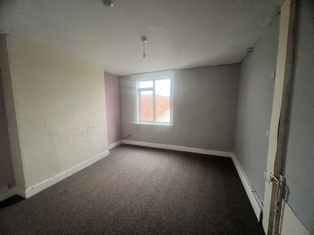 2 bed flat to rent in Prince Alfred Avenue, Skegness PE25, £600 pcm