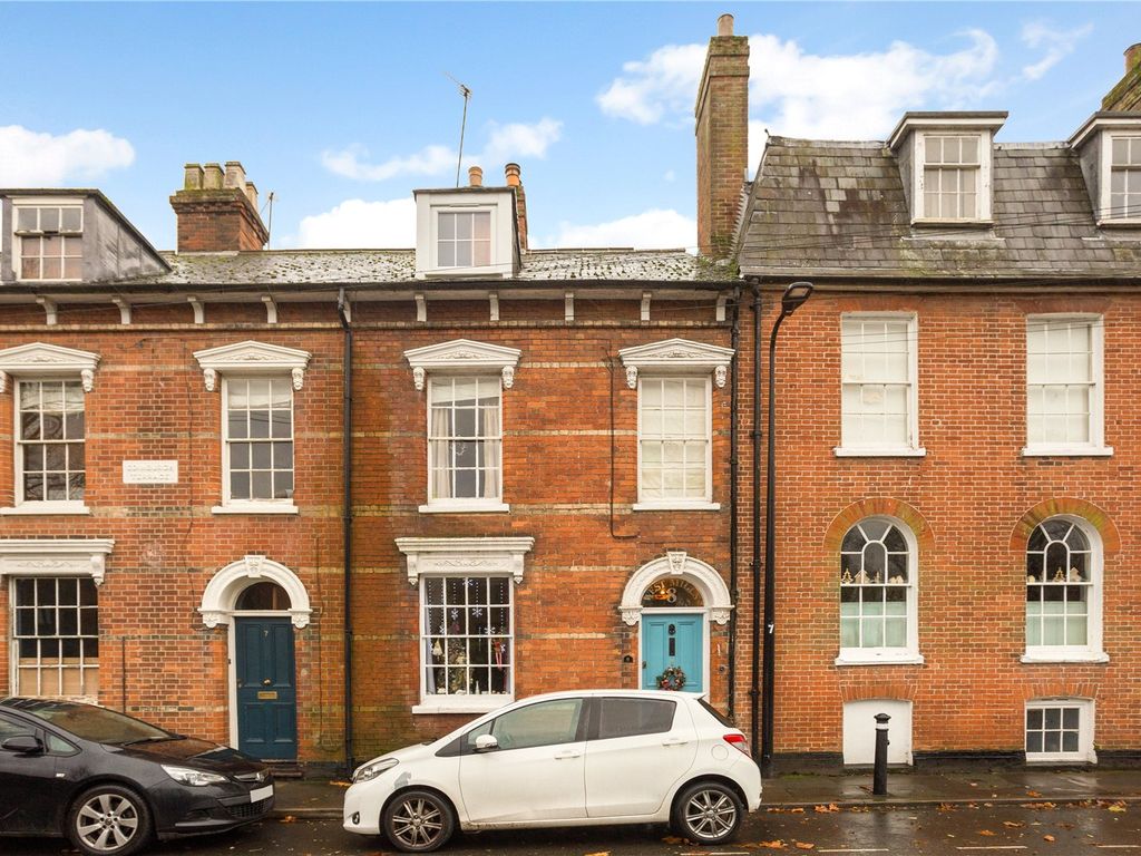 4 bed terraced house for sale in West Mills, Newbury, Berkshire RG14, £550,000