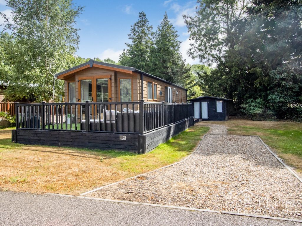 2 bed mobile/park home for sale in Haveringland, Norwich, Norfolk NR10, £65,000