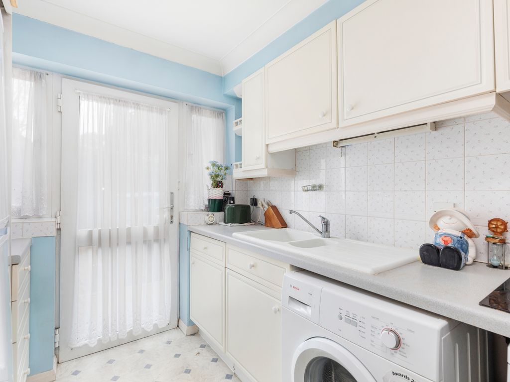 2 bed terraced house for sale in Green Lane, Stanmore HA7, £425,000