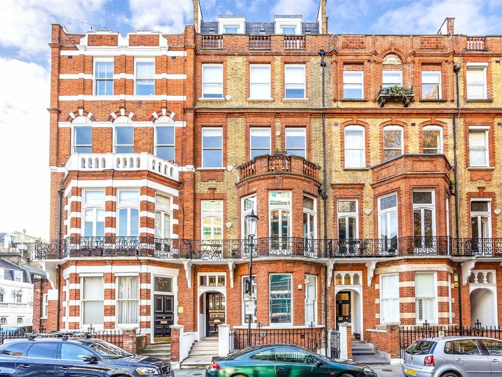 2 bed flat to rent in Bramham Gardens, London SW5, £3,662 pcm