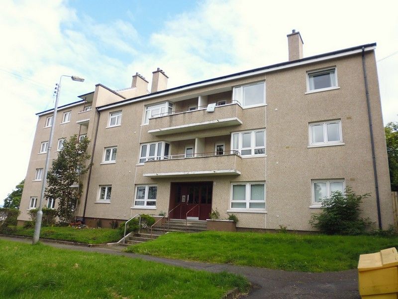 2 bed flat to rent in Barrmill Road, Glasgow G43, £900 pcm