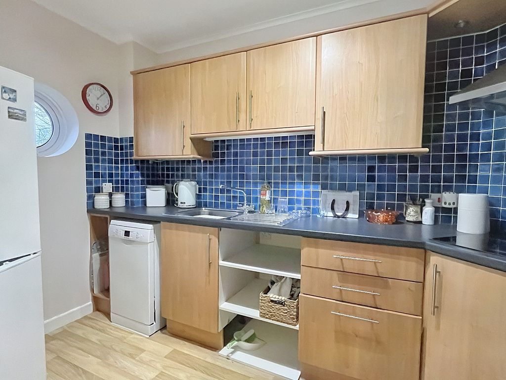 1 bed flat for sale in Dunster Court, Winscombe, North Somerset BS25, £95,000
