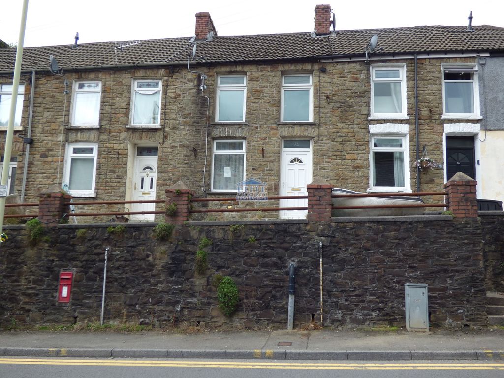 3 bed terraced house to rent in Oxford Street, Pontycymer, Bridgend . CF32, £575 pcm