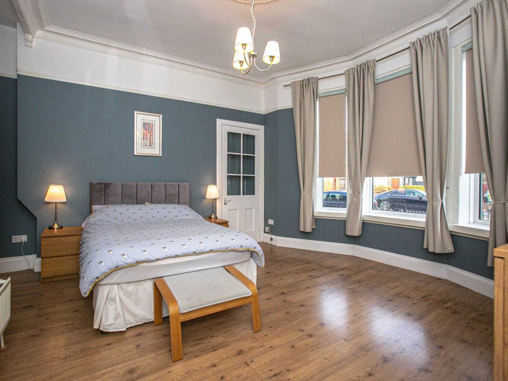2 bed cottage for sale in Broadloan, Renfrew PA4, £135,000
