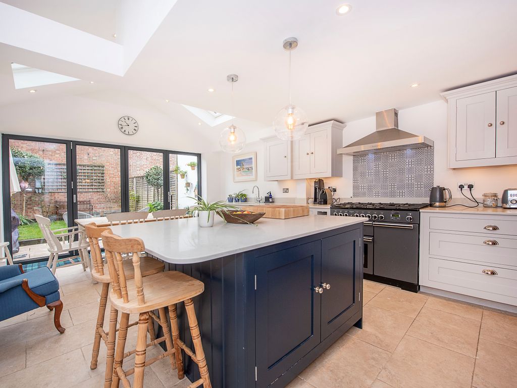 5 bed terraced house for sale in Harberson Road, London SW12, £1,375,000
