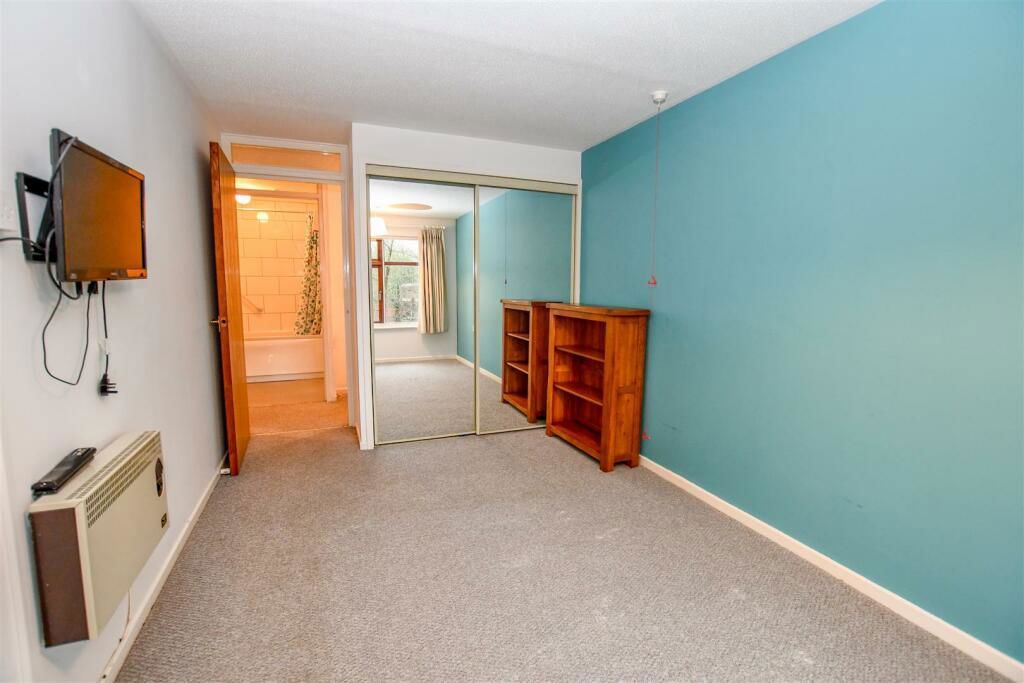 1 bed flat for sale in Beaconsfield Road, St.Albans AL1, £95,000