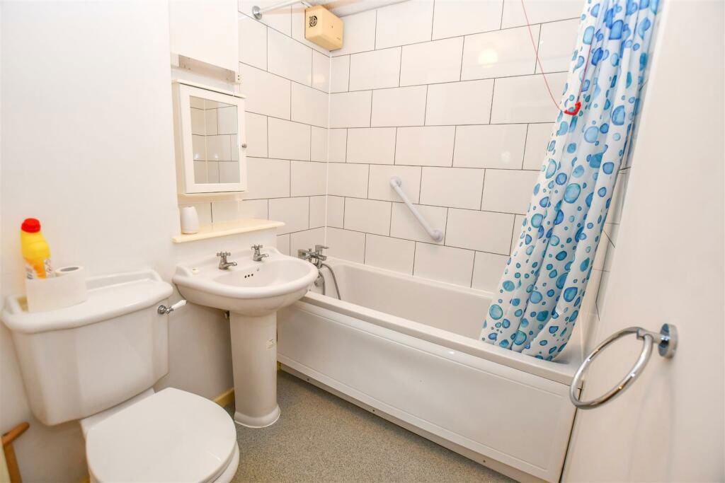 1 bed flat for sale in Beaconsfield Road, St.Albans AL1, £95,000