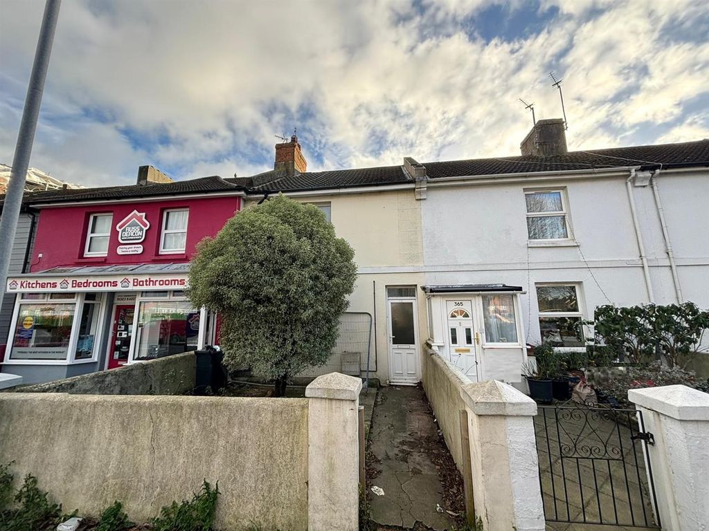2 bed terraced house for sale in Seaside, Eastbourne BN22, £229,950