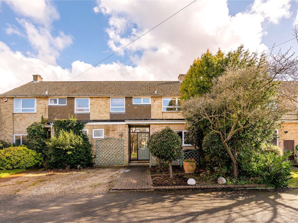 4 bed terraced house for sale in Oakley Green Road, Windsor SL4, £575,000
