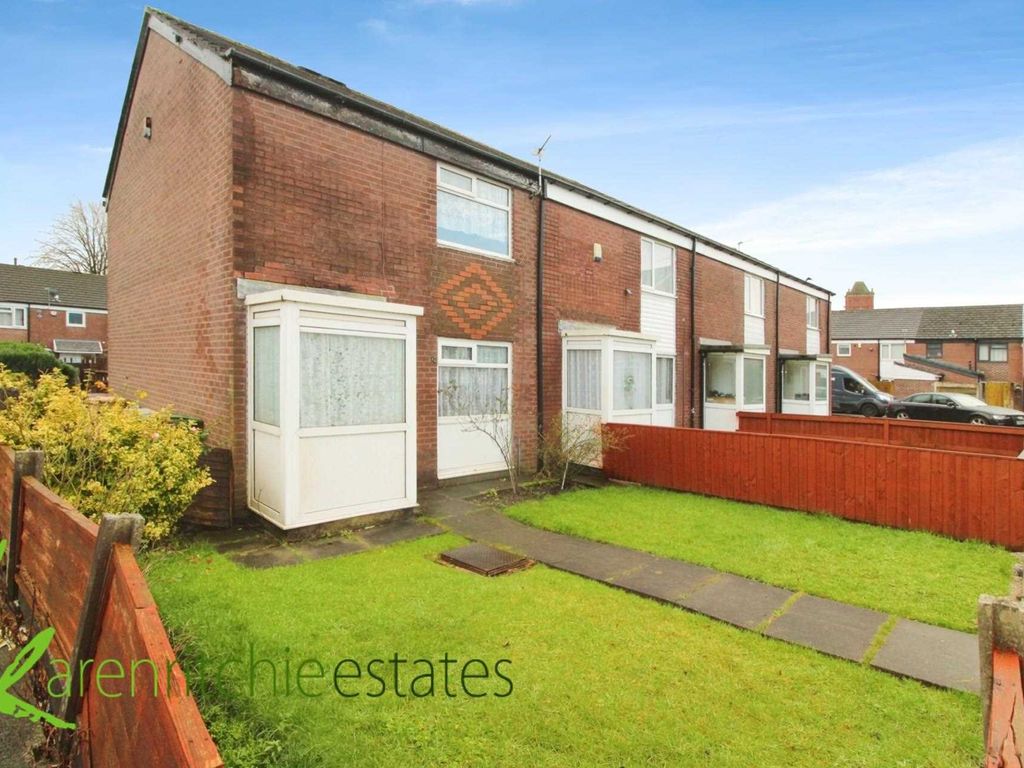 2 bed end terrace house for sale in Mere Hall Close, Bolton BL1, £85,000
