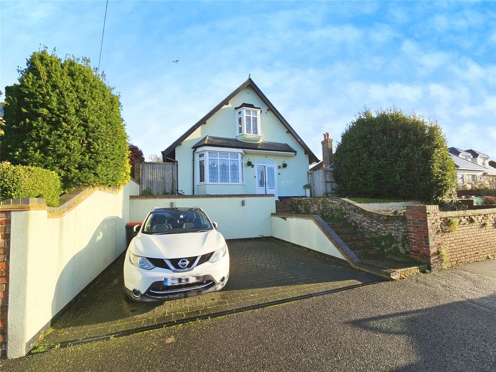 3 bed detached house for sale in Chilton Lane, Ramsgate, Kent CT11, £400,000