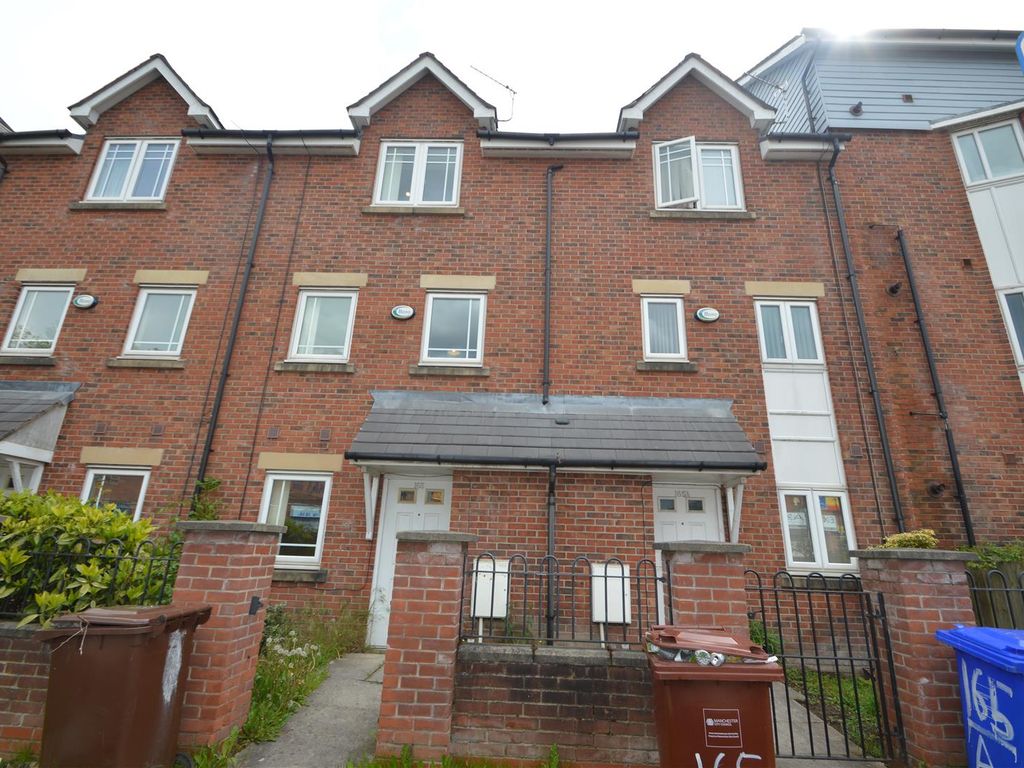 4 bed property to rent in Chorlton Road, Hulme, Manchester M15, £2,200 pcm