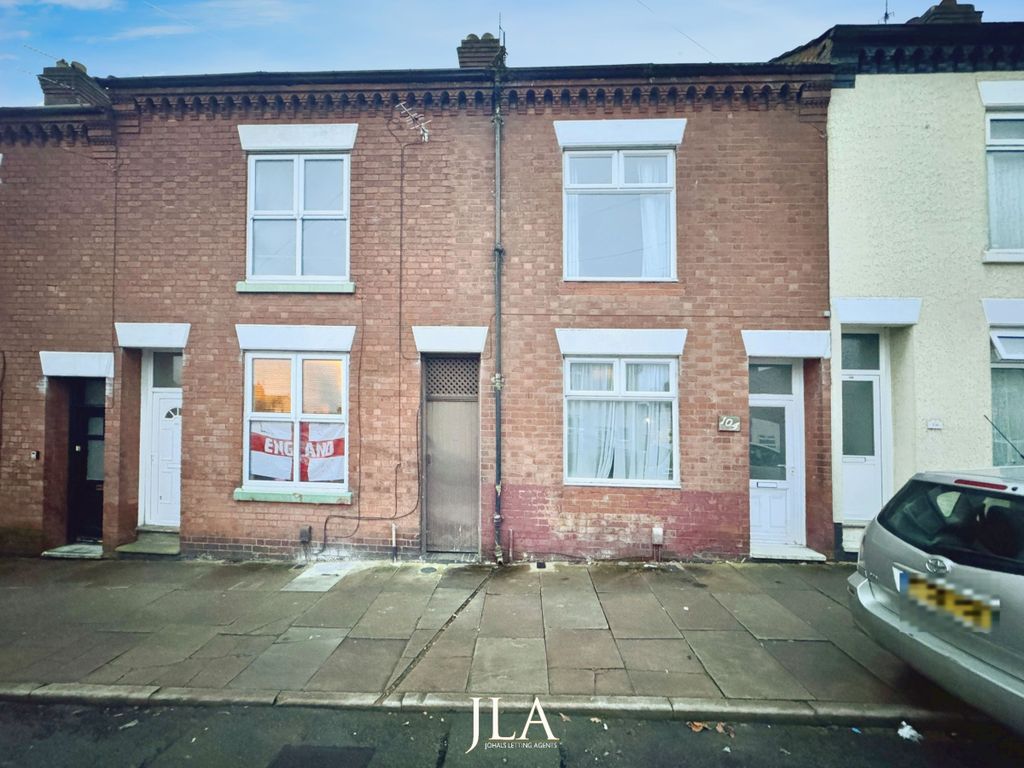 3 bed terraced house to rent in Pool Road, Leicester LE3, £1,095 pcm