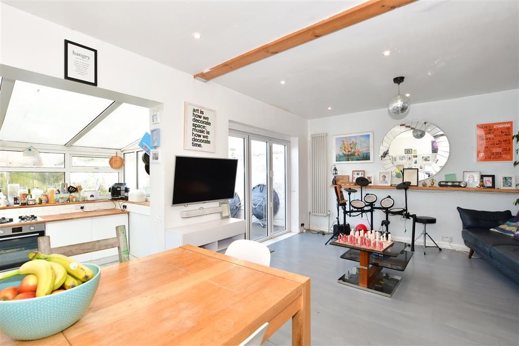 3 bed property for sale in Eskbank Avenue, Brighton, East Sussex BN1, £575,000