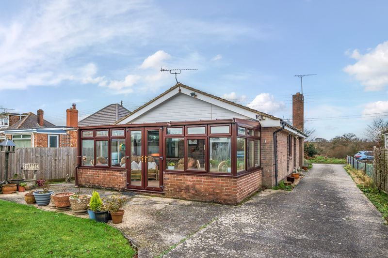 3 bed bungalow for sale in East Burton Road, Wool BH20, £425,000