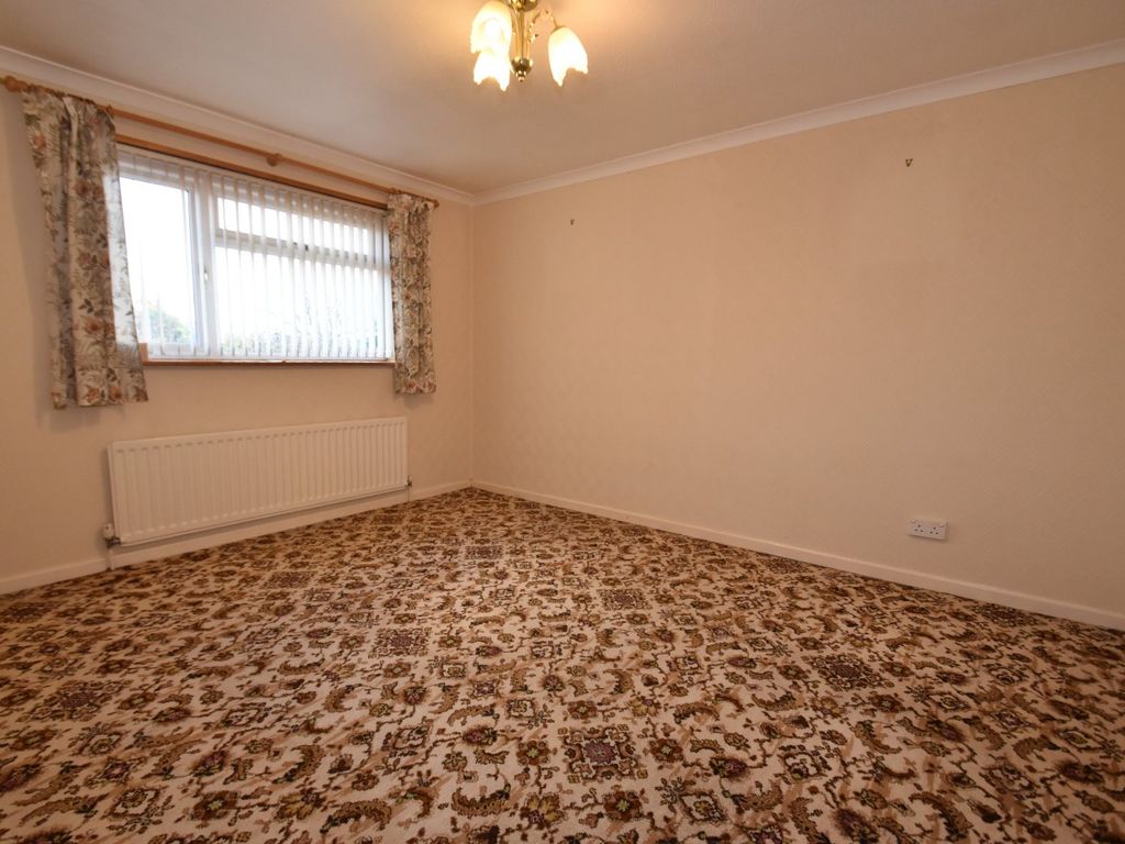 2 bed bungalow for sale in Rosse Road, Tiverton, Devon EX16, £250,000