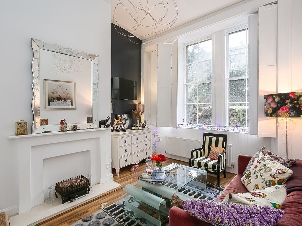 1 bed flat for sale in Castle Terrace, West End, Edinburgh EH1, £270,000