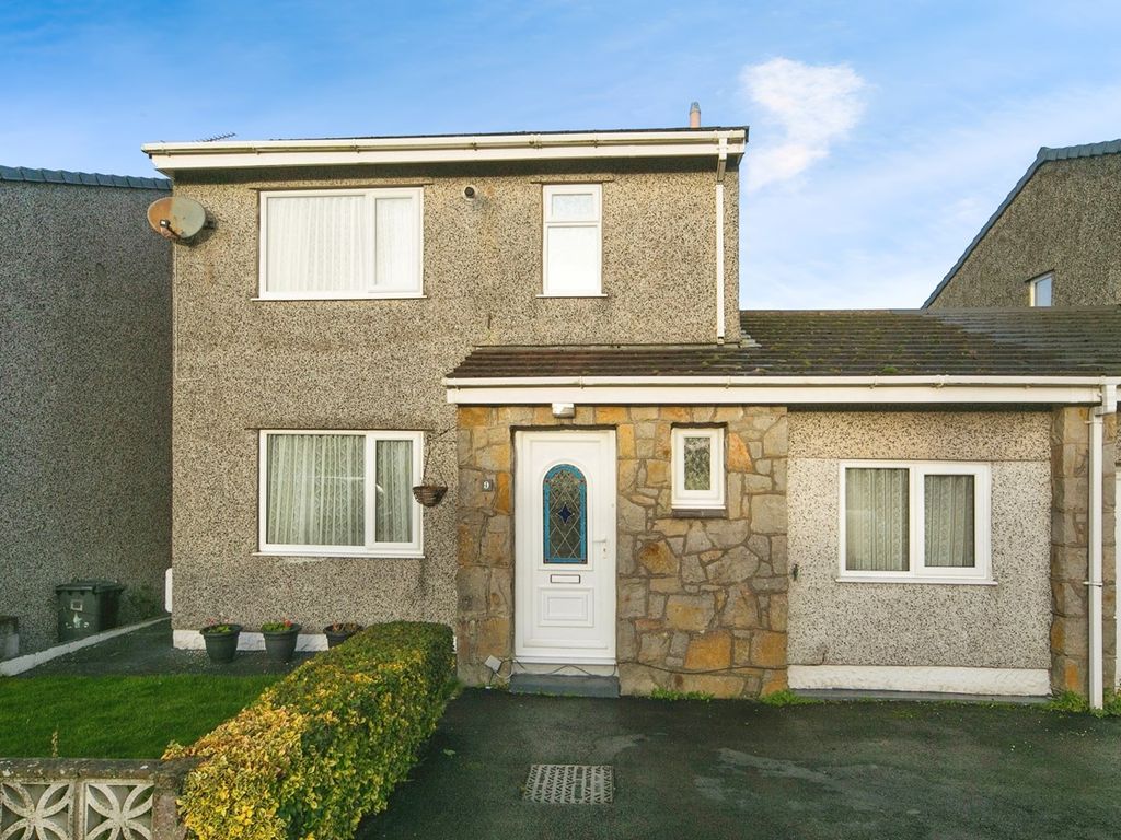 4 bed link-detached house for sale in Gorwel Estate, Amlwch LL68, £229,000