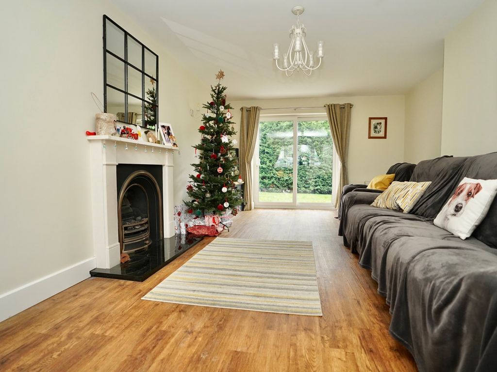 3 bed detached house for sale in Church Close, Great Stukeley, Huntingdon PE28, £400,000