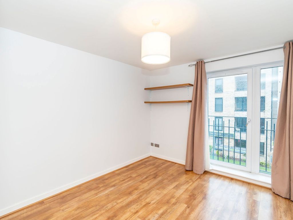 2 bed flat for sale in Salamander Court, Edinburgh EH6, £209,999