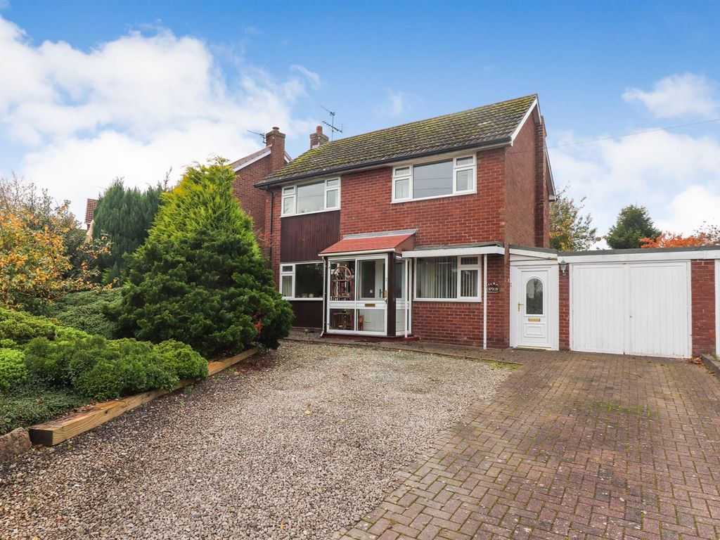 3 bed detached house for sale in Croeswylan Lane, Oswestry SY10, £345,000