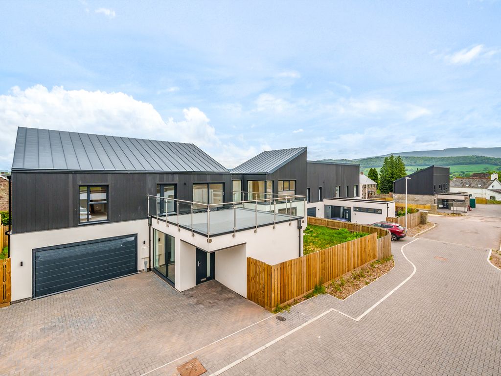 New home, 5 bed detached house for sale in Drovers Meadow, Bronllys, Brecon LD3, £750,000