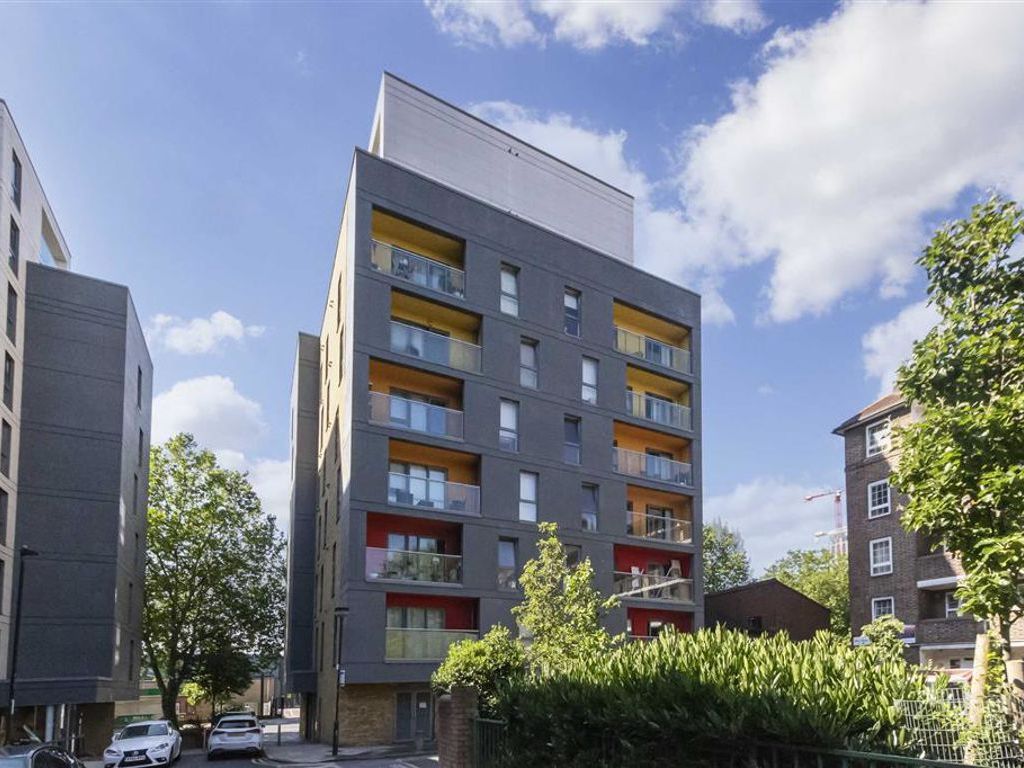 1 bed flat to rent in Crowder Street, London E1, £1,746 pcm