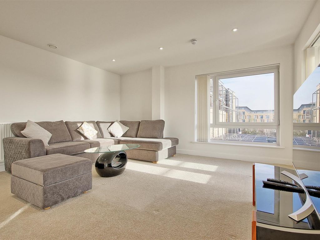 2 bed flat for sale in Beacon Rise, 160 Newmarket Road, Cambridge CB5, £480,000