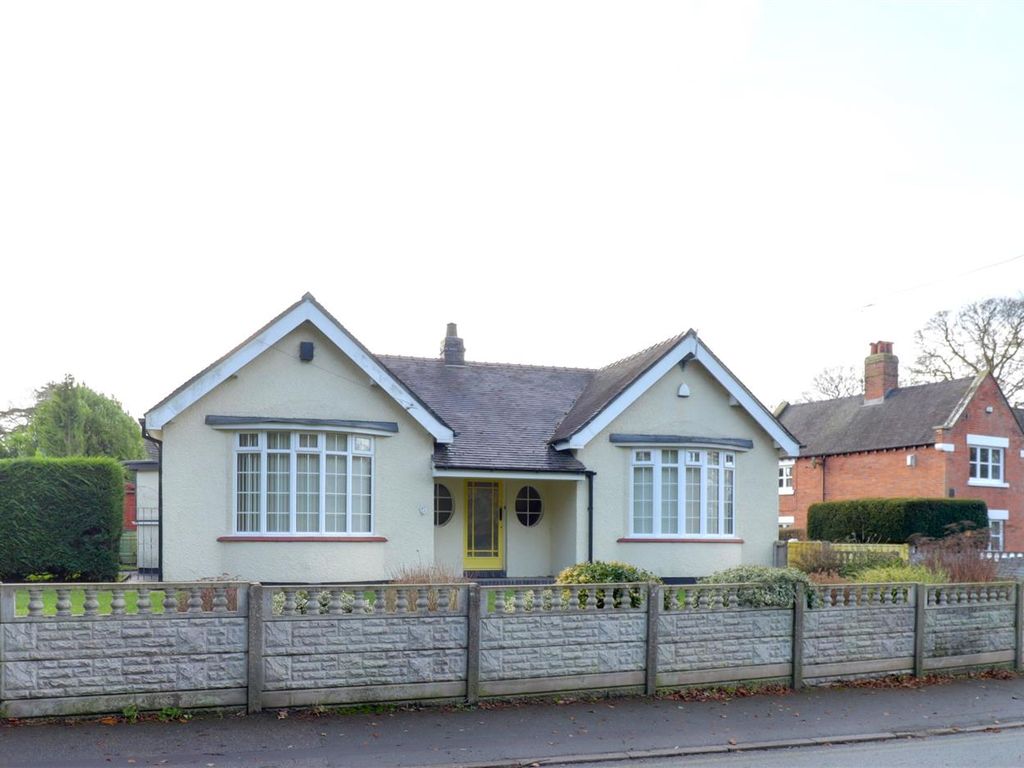 3 bed detached bungalow for sale in Broughton Lane, Wistaston, Crewe CW2, £340,000