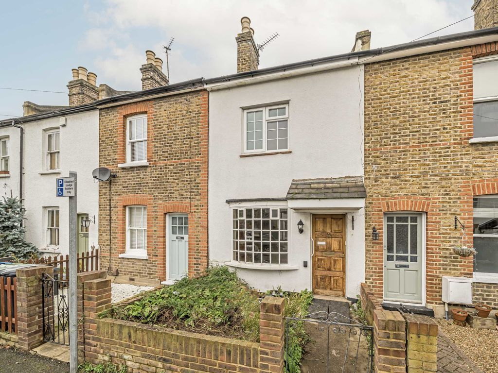 2 bed terraced house for sale in Bearfield Road, Kingston Upon Thames KT2, £595,000