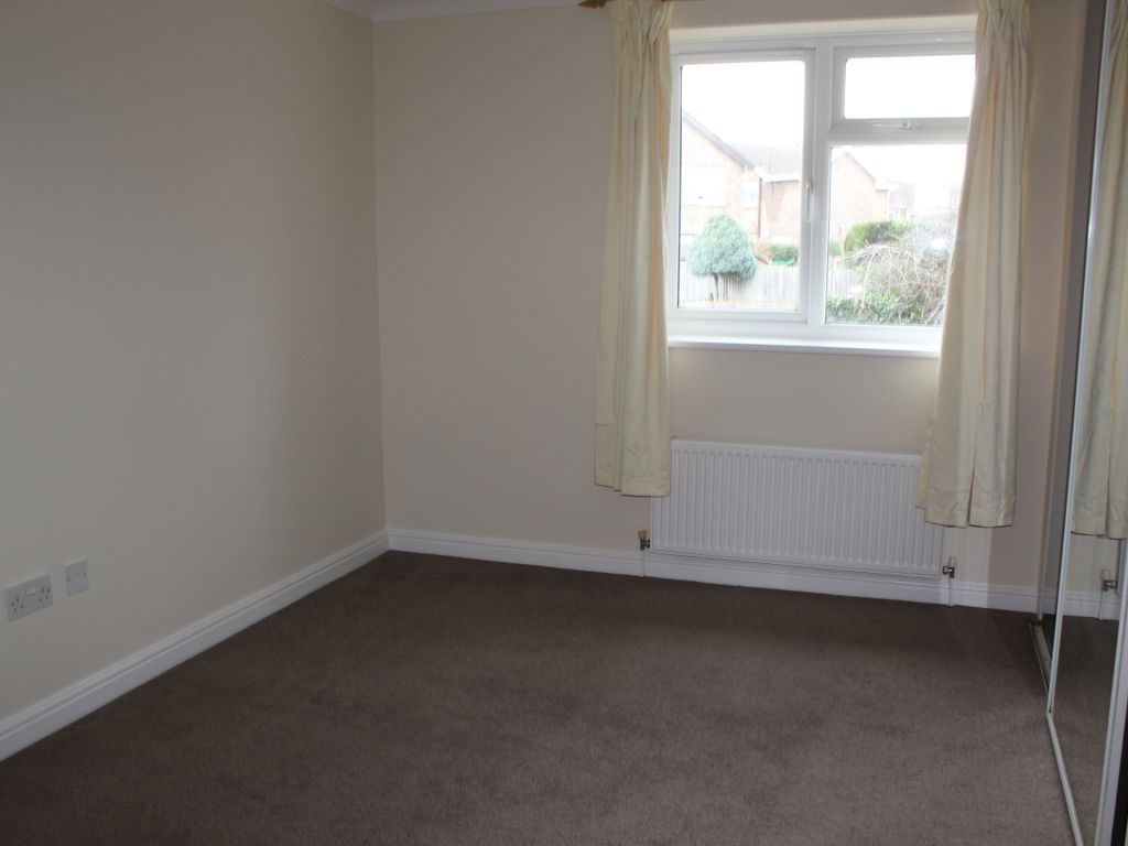 2 bed terraced house to rent in Chew Court, King's Lynn PE30, £895 pcm