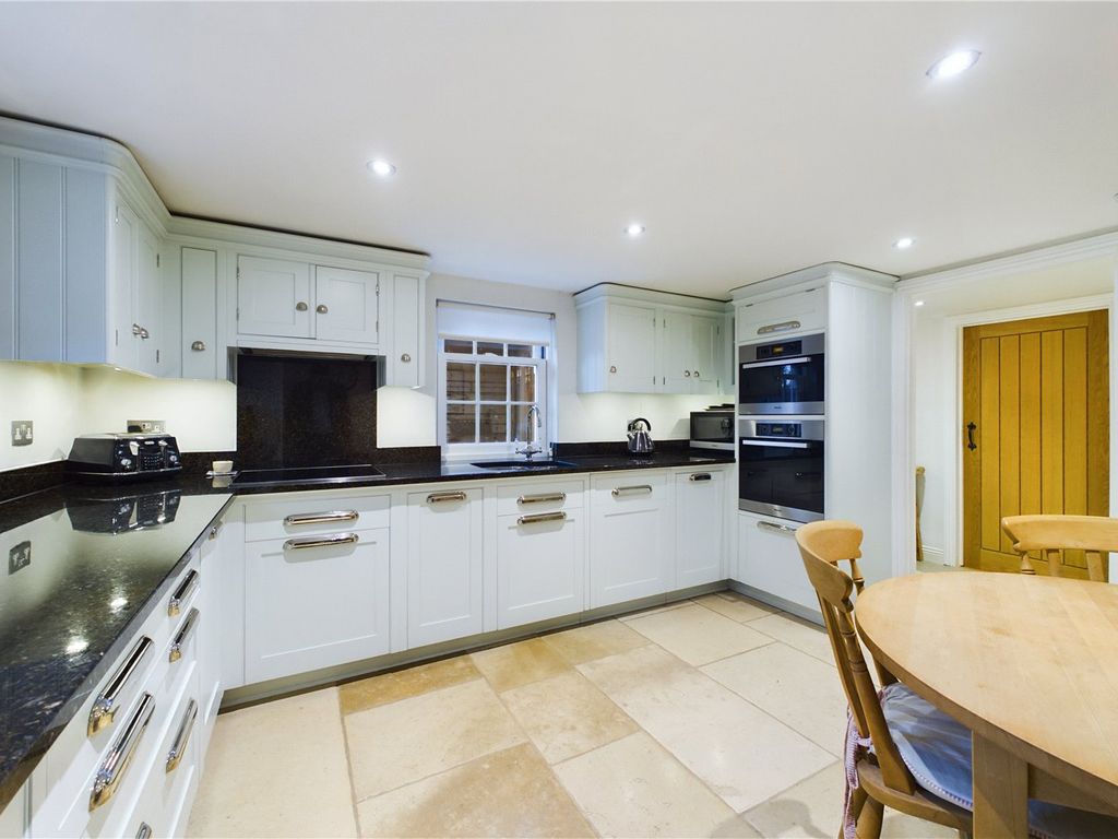 4 bed semi-detached house for sale in Frilsham, Thatcham, Berkshire RG18, £800,000