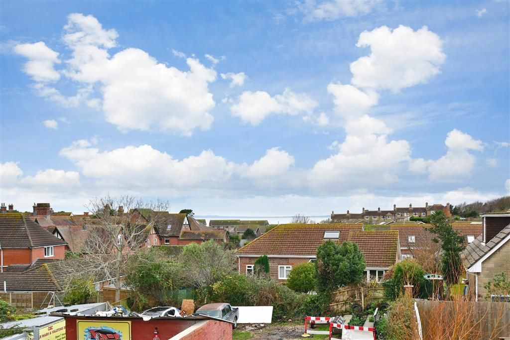 3 bed maisonette for sale in Broadway, Totland Bay, Isle Of Wight PO39, £210,000