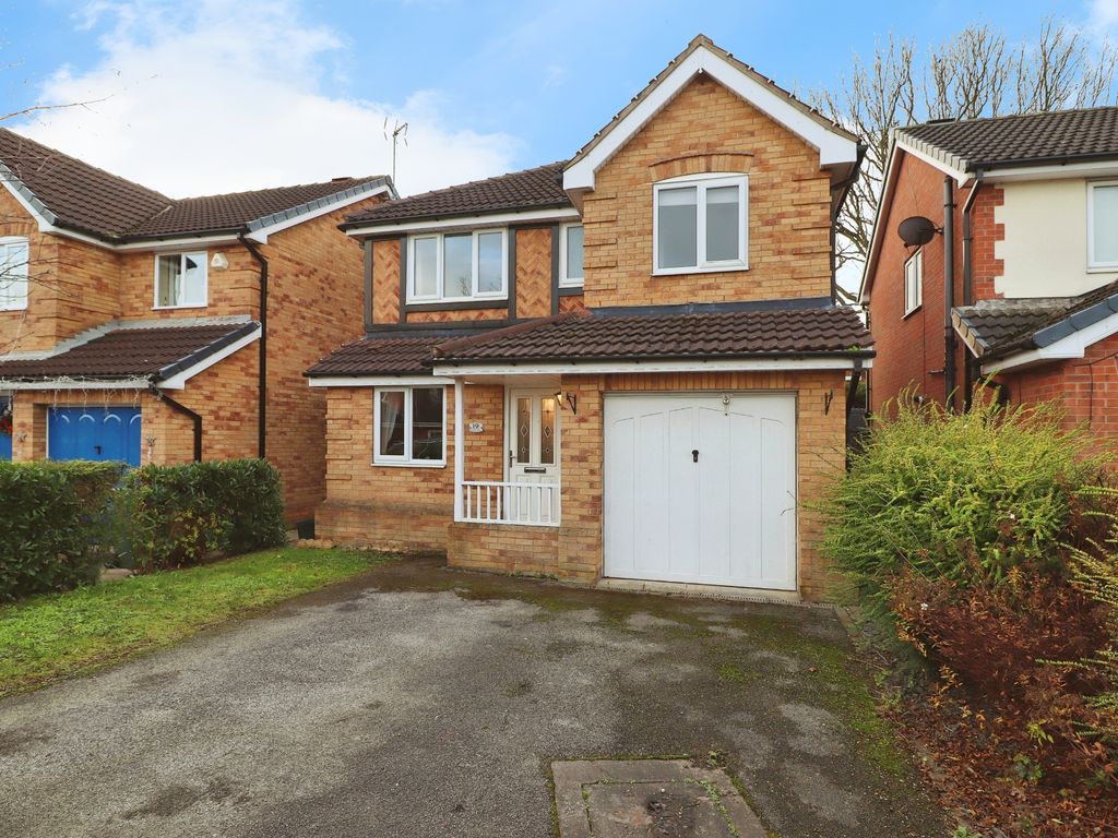 4 bed detached house for sale in Kempton Drive, Dunsville, Doncaster DN7, £260,000