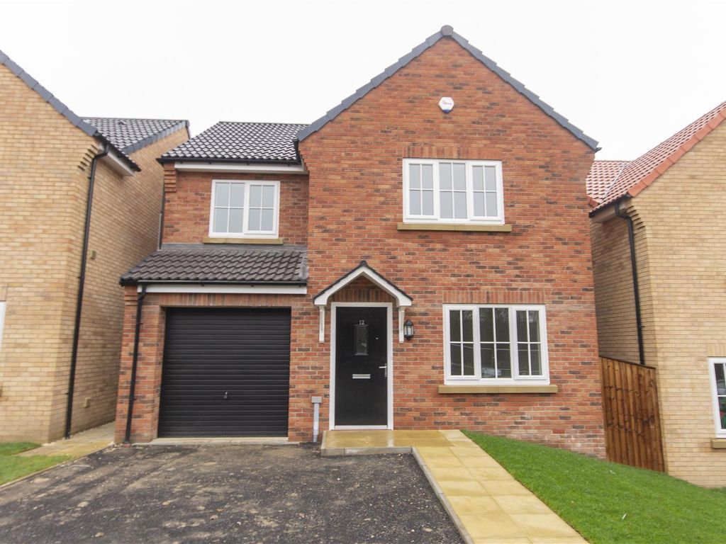 New home, 4 bed detached house for sale in Hawthorne Meadows, Chesterfield Rd, Barlborough S43, £315,500