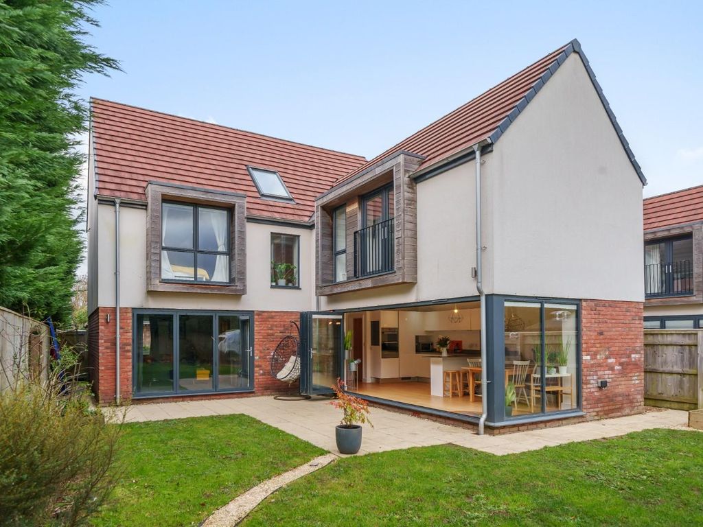 4 bed detached house for sale in Woodford Green, Woodford, Berkeley GL13, £650,000