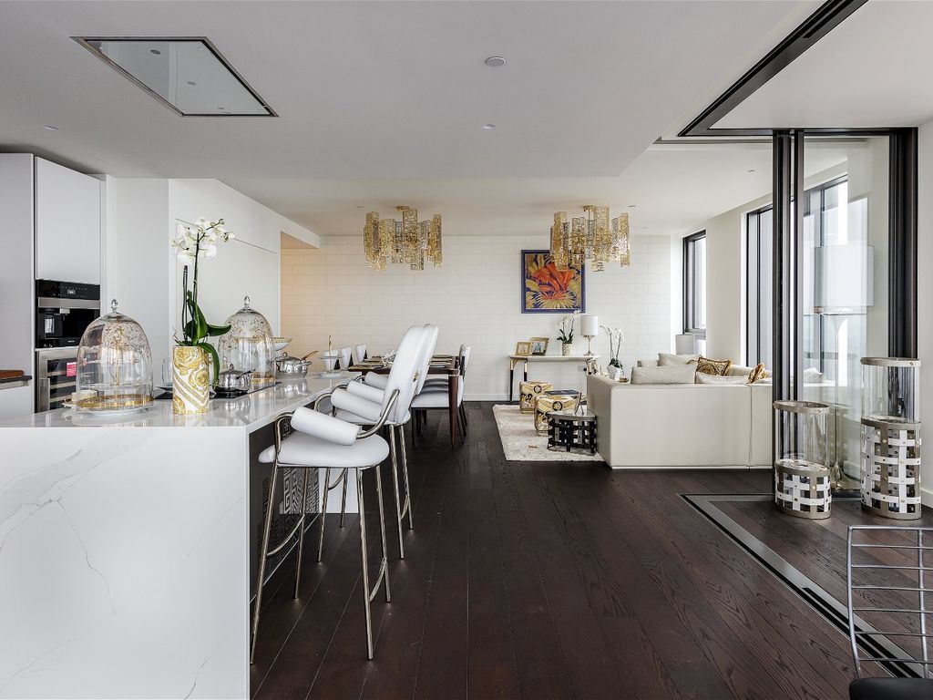 3 bed flat for sale in Bondway, Nine Elms SW8, £2,000,000