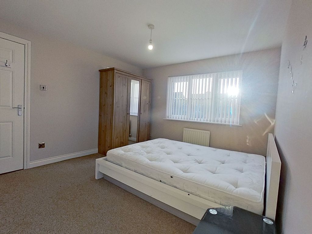 5 bed detached house for sale in Globe Park, Broxburn EH52, £308,000