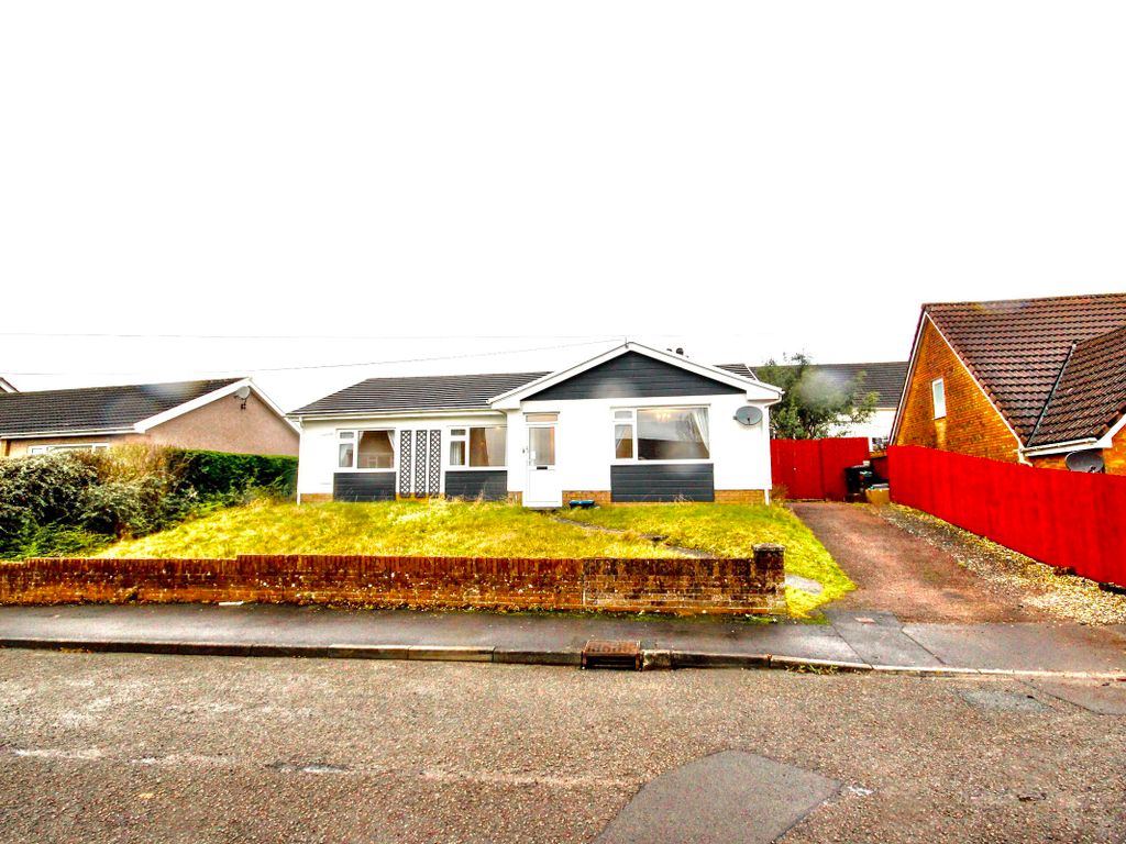 3 bed bungalow for sale in Coed Cae, Rassau, Ebbw Vale NP23, £300,000