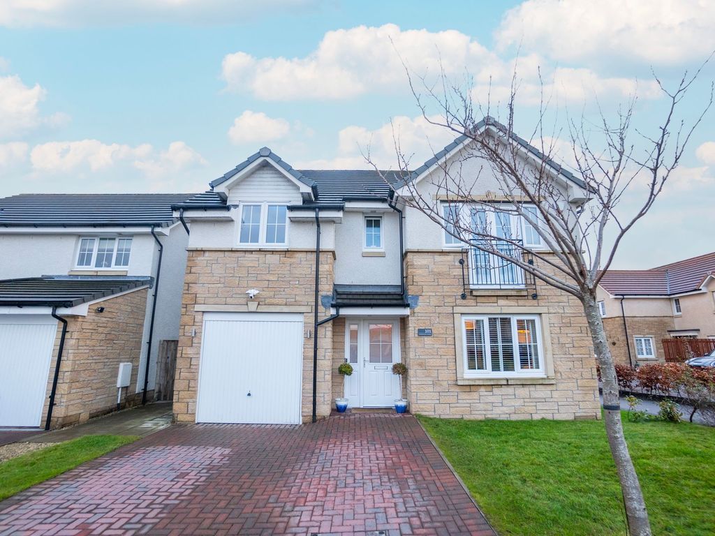 4 bed detached house for sale in Poynters Road, Broxburn EH52, £345,000