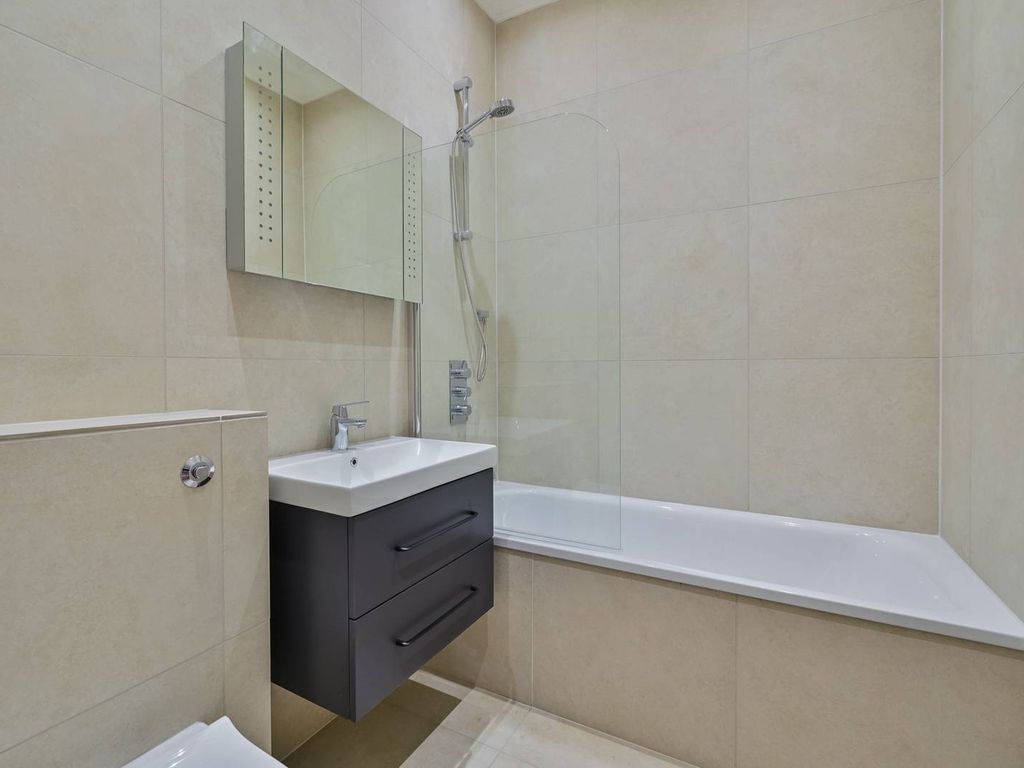 New home, 2 bed flat for sale in Fairbridge Road, Archway N19, £550,000