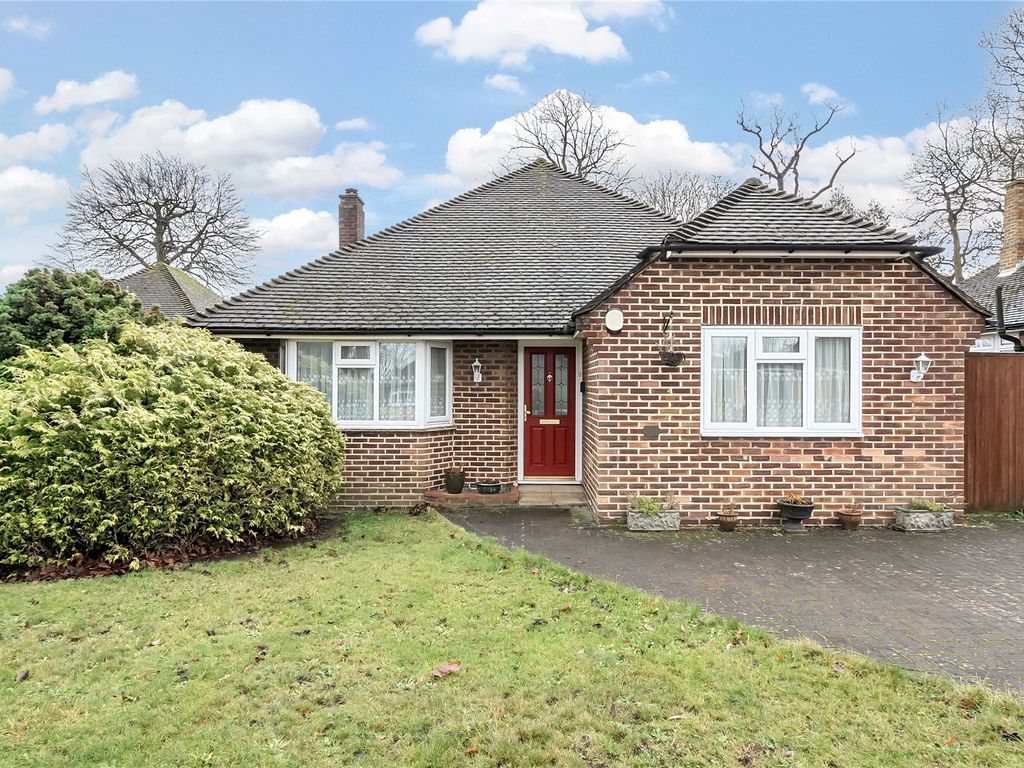 2 bed bungalow for sale in Kemble Drive, Bromley BR2, £675,000