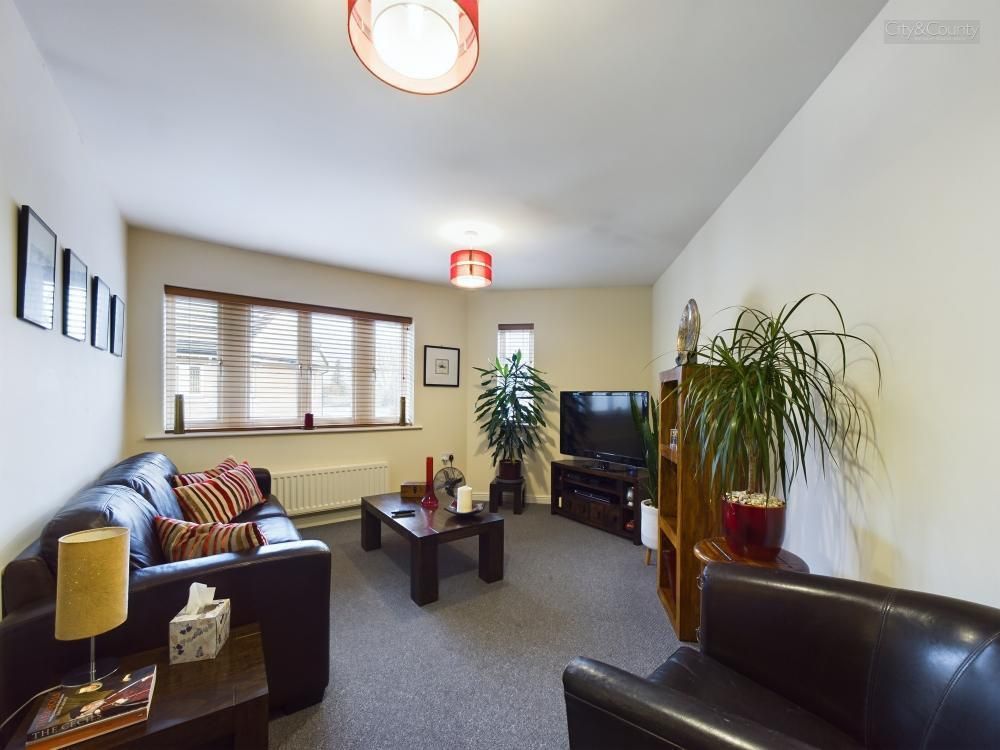 1 bed flat for sale in Regal Place, Peterborough PE2, £115,000