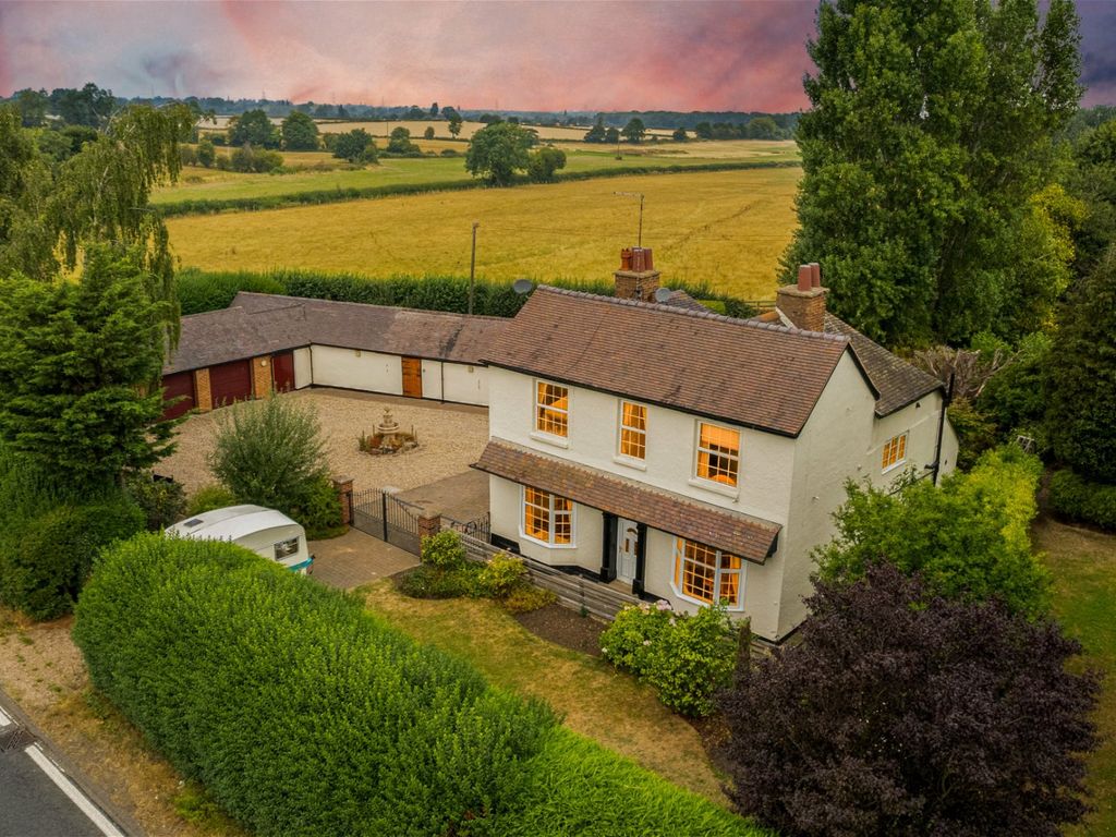 3 bed detached house for sale in 1 Acre Plot With Outbuildings, Watling Street, Hinckley LE10, £725,000